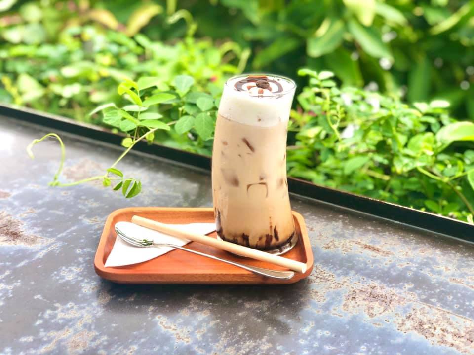 The 59 Café – Quán café núp hẻm với vẻ đẹp hoài cổ đặc biệt 9