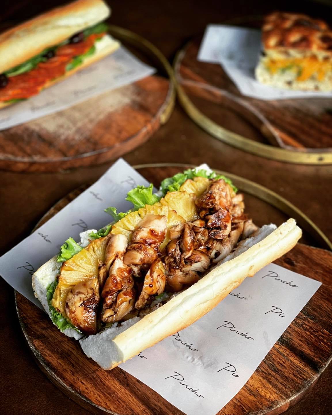 Thưởng thức món Âu chuẩn vị trong không gian lãng mạn của Pincho Tapas Kitchen & Drinks 31