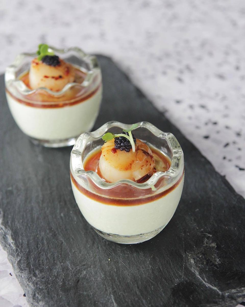 Thưởng thức món Âu chuẩn vị trong không gian lãng mạn của Pincho Tapas Kitchen & Drinks 35