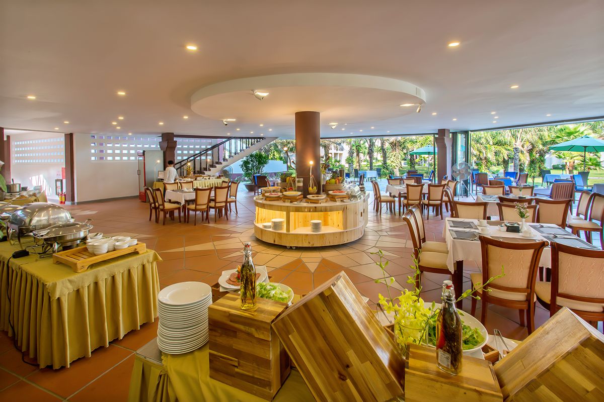 Tropical Beach Hoi An Resort - Vẻ đẹp thiên nhiên xanh mát tại khách sạn 4 sao 31