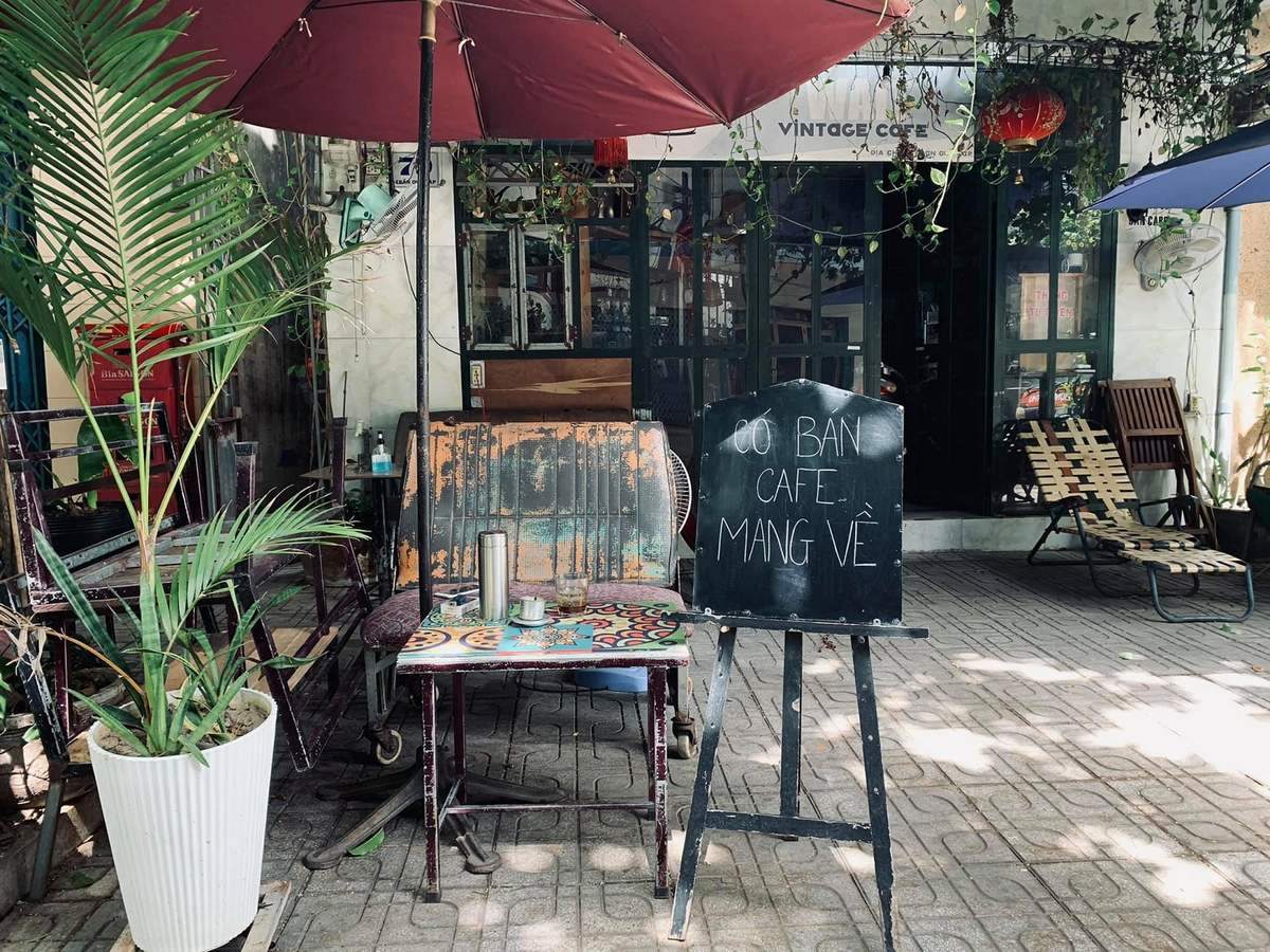 Wait Vintage Café - Tìm chút khoảng lặng trong vẻ đẹp hoang dại và mơ màng 5