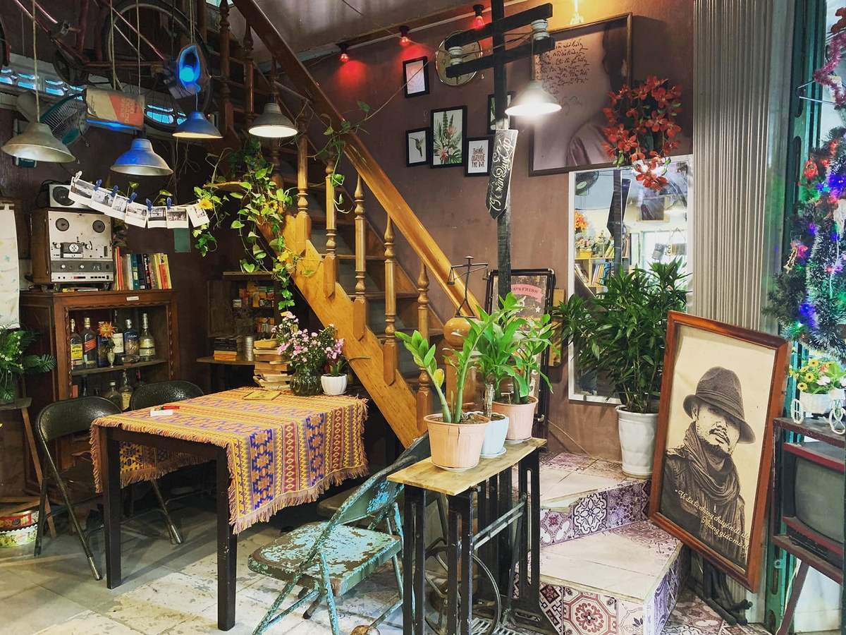 Wait Vintage Café - Tìm chút khoảng lặng trong vẻ đẹp hoang dại và mơ màng 8