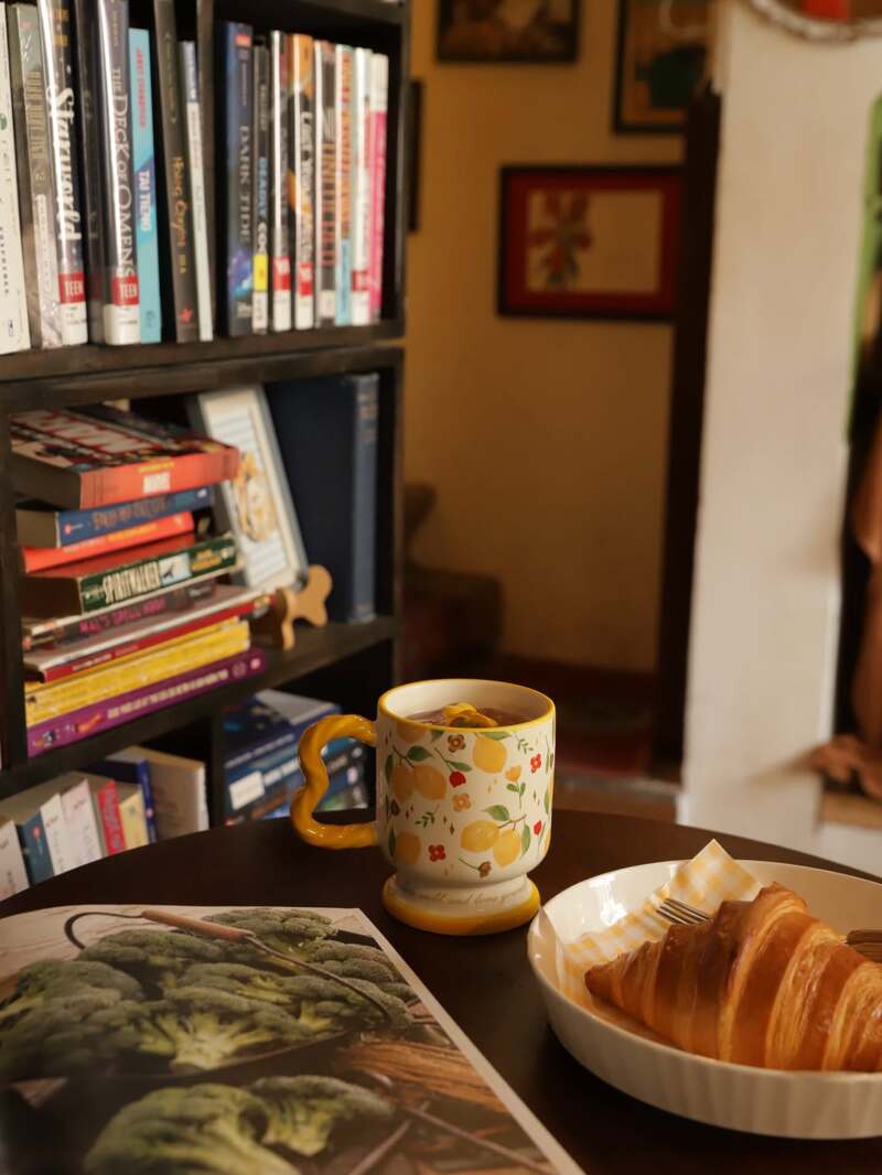 A Little Studio, quán cafe vibe tiệm sách cổ tích giữa Phú Nhuận 4