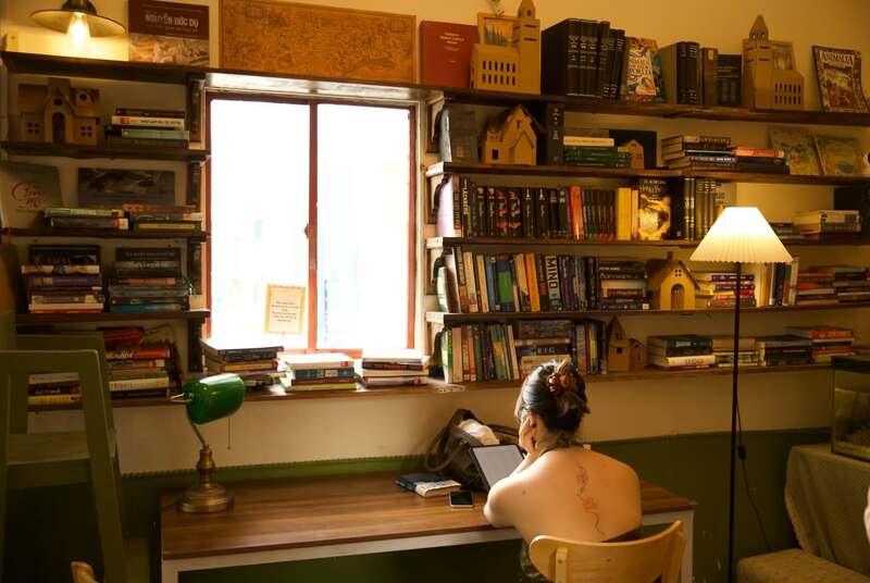 A Little Studio, quán cafe vibe tiệm sách cổ tích giữa Phú Nhuận 3