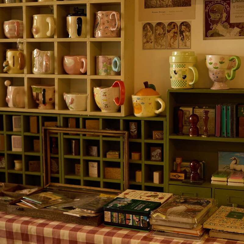 A Little Studio, quán cafe vibe tiệm sách cổ tích giữa Phú Nhuận 7