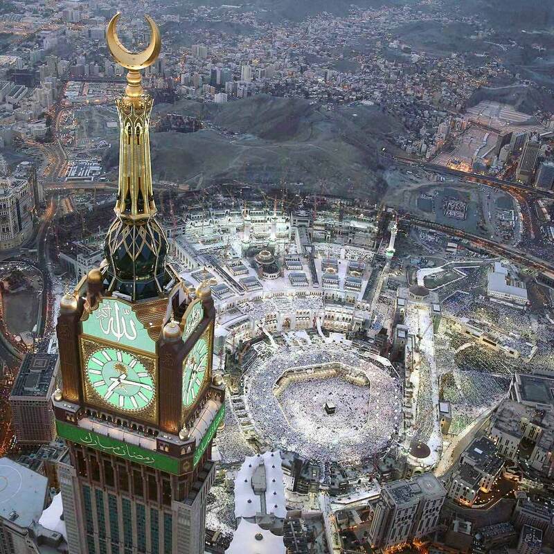 Tháp đồng hồ Abraj Al Bait cắt ngang tầng trời thánh địa Mecca 3