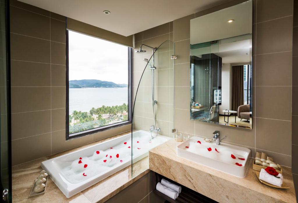 Alana Nha Trang Beach Hotel, sự yên tĩnh giữa thành phố nhộn nhịp 11