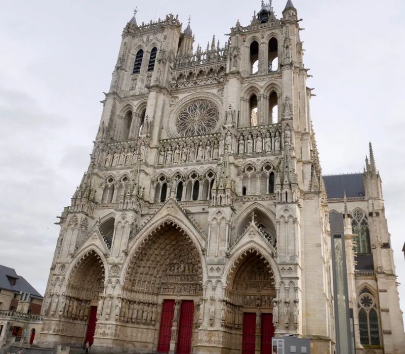 Du lịch Amiens: Khám phá viên ngọc ẩn bên bờ sông Somme 3