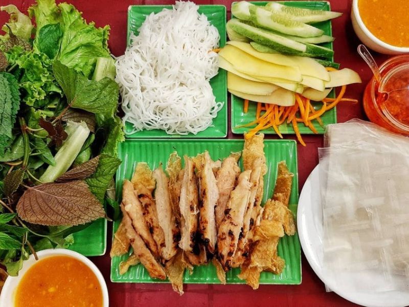 Ăn gì ở Nha Trang? Top 10 đặc sản bạn nhất định thử khi đến đây 2