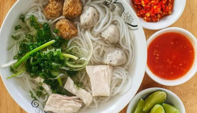 Gợi ý top 15+ món ăn sáng Nha Trang bao ngon, bao no 2