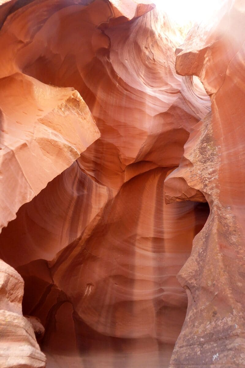Hẻm núi Antelope, bức tranh địa chất siêu thực của bộ tộc Navajo 8