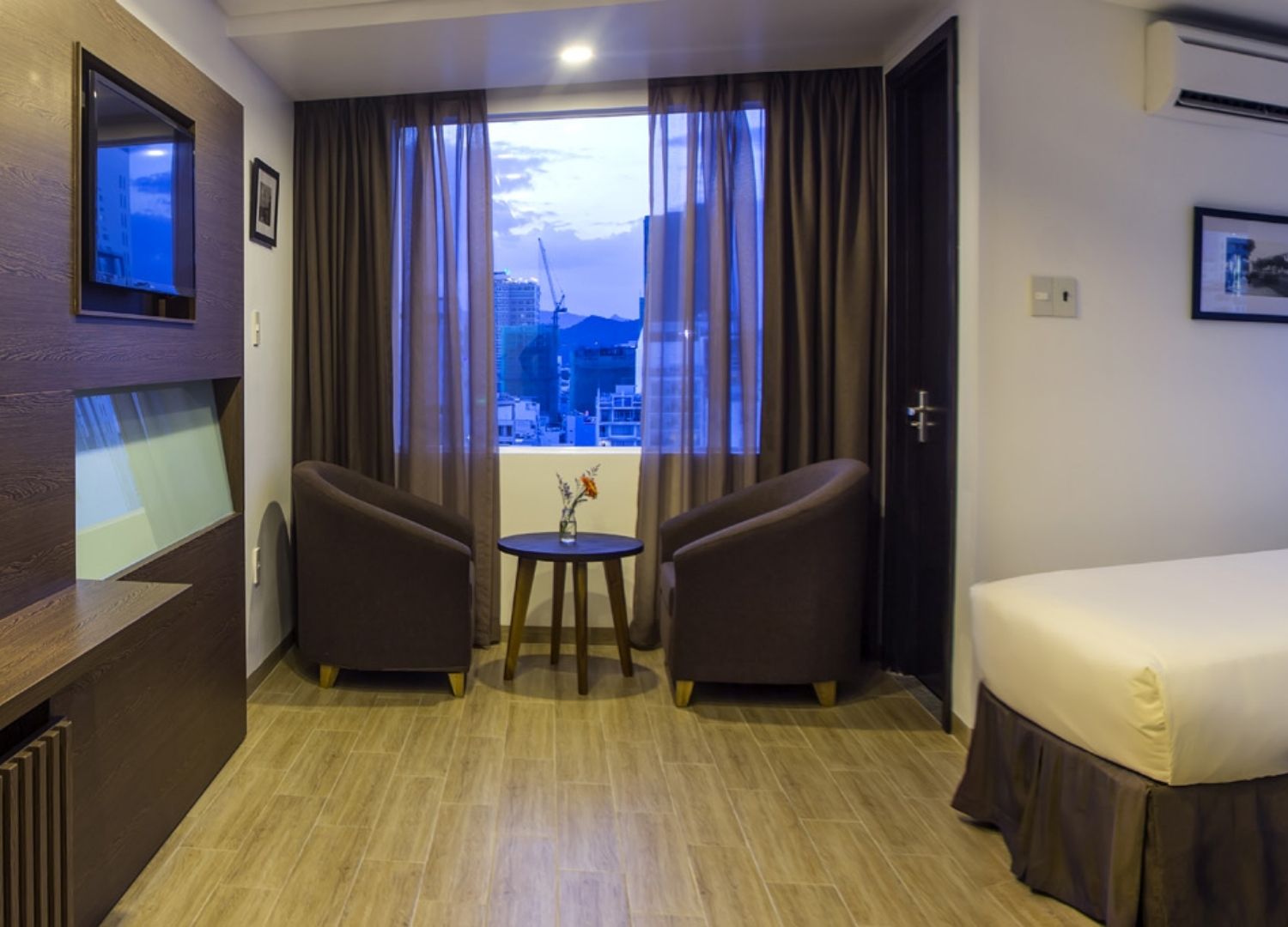 Aroma Nha Trang Boutique Hotel - Tận hưởng gió biển trong lành 10