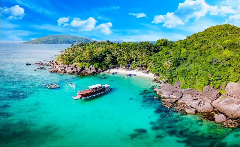 Điểm danh top 10 bãi biển đẹp nhất Việt Nam níu chân khách du lịch 2