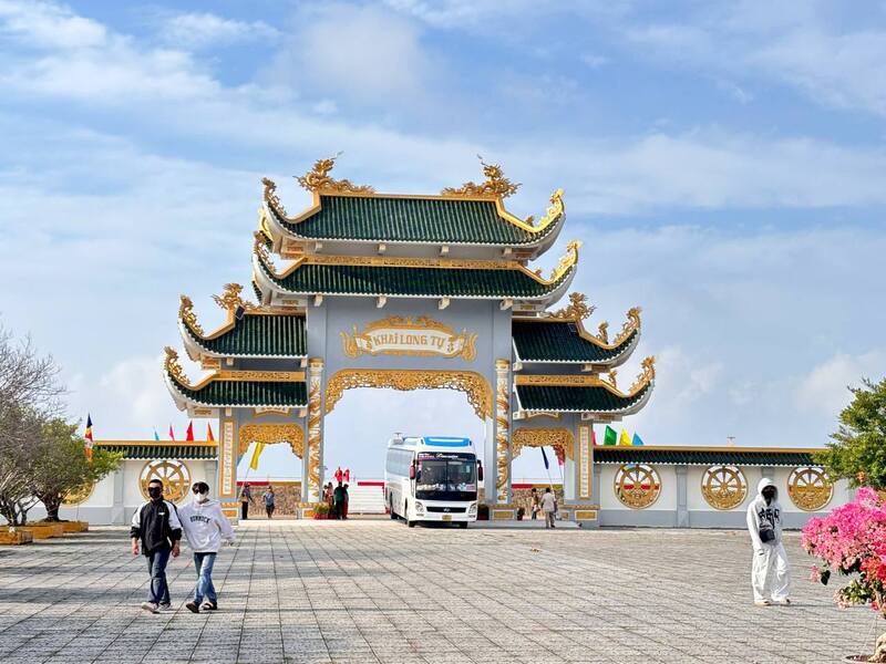 Khám phá Khai Long, bãi biển Cà Mau hoang sơ và bình yên 8