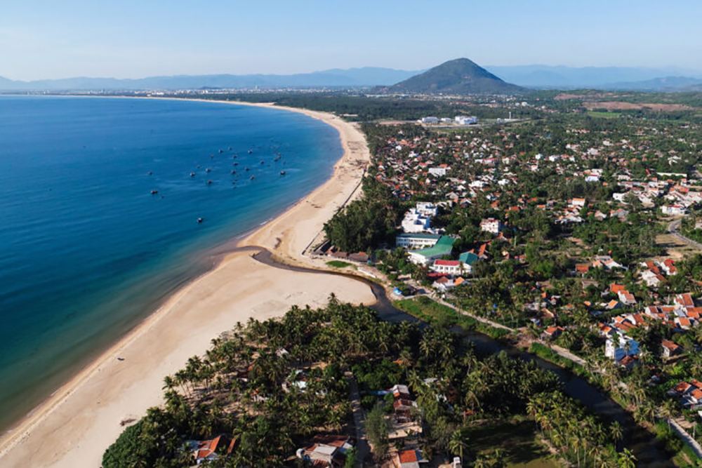 Bãi biển Long Thuỷ Phú Yên - Nét đẹp hoang sơ, thanh bình 3