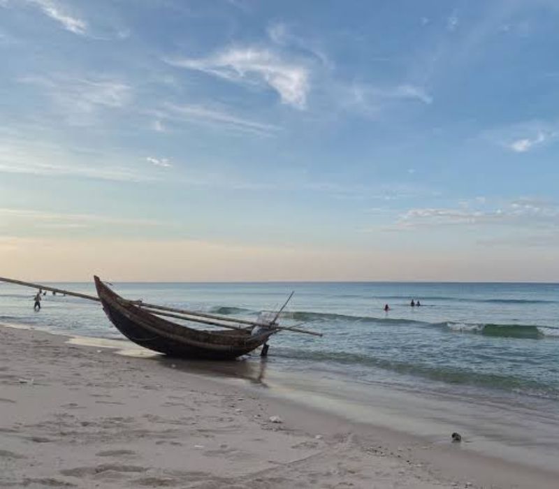 7 bãi biển Quảng Bình vừa hoang sơ, vừa thơ mộng 7