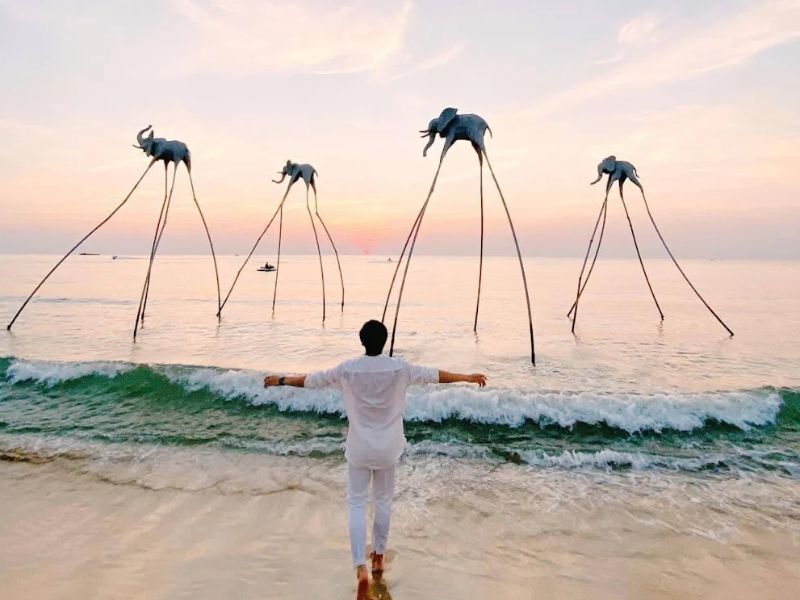 Vi vu bãi biển Sunset Sanato và săn hoàng hôn đẹp nhất ở Phú Quốc 3