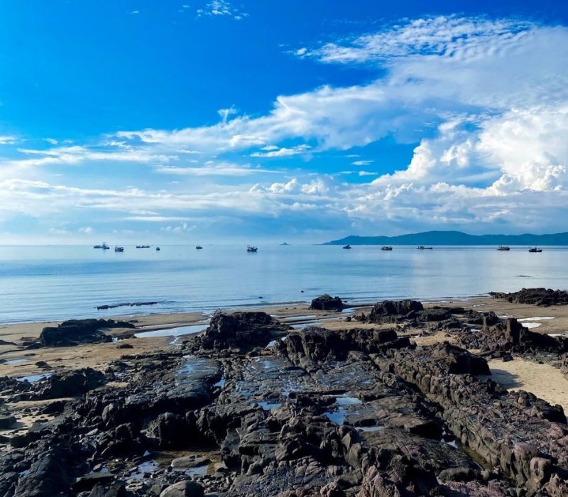 Bãi Đá Đen: Kỳ quan hoang sơ nơi địa đầu tổ quốc 2