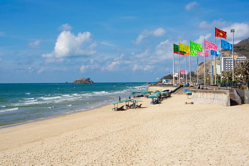 Review Bãi Sau Vũng Tàu nơi biển xanh kể chuyện 2