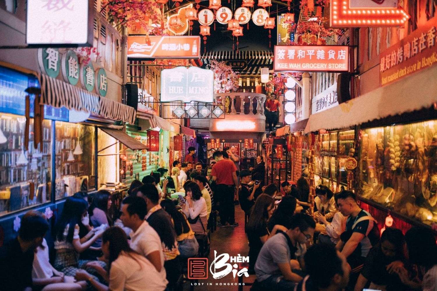 Bấm máy liên tục ở Hẻm HongKong, thánh địa sống ảo của giới trẻ Buôn Mê 3