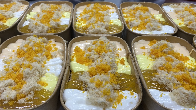 Lưu nhanh 10+ tiệm bánh bông lan trứng muối Vũng Tàu hấp dẫn 4