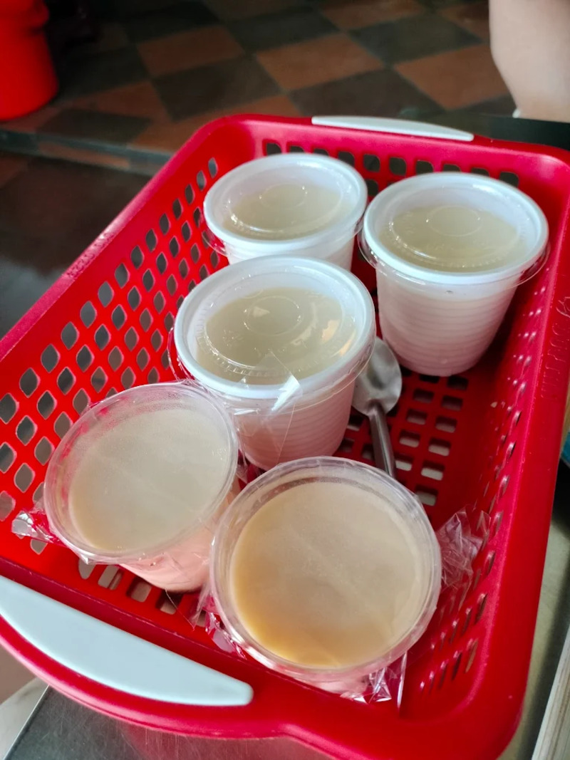 Review quán Bánh căn Lệ Đà Lạt, hương vị dân dã giữa phố núi 7