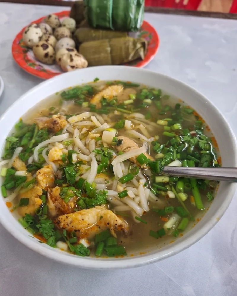 Bánh canh cá lóc – Món ăn dân dã không thể thiếu của người dân xứ Huế 21