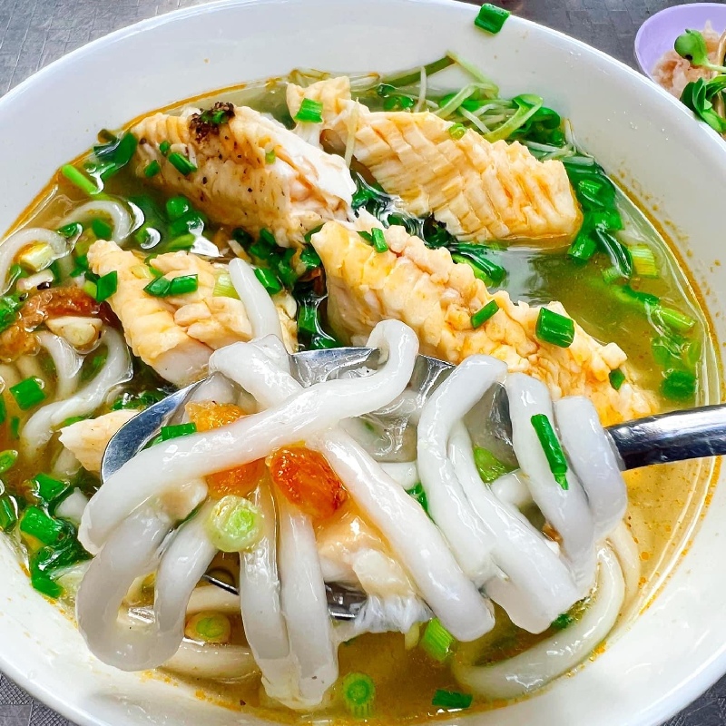 Bánh canh cá lóc – Món ăn dân dã không thể thiếu của người dân xứ Huế 14