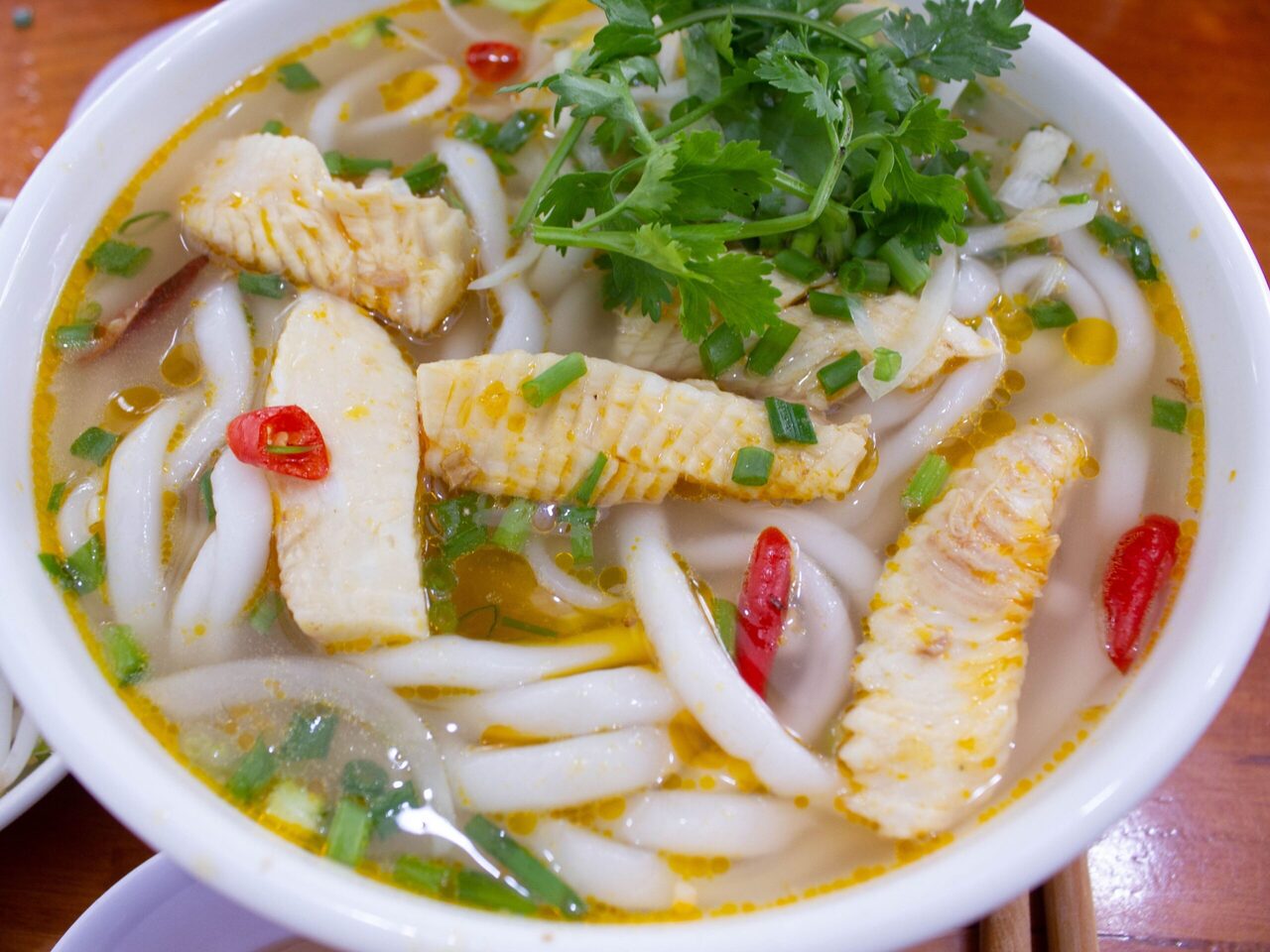 Bánh canh cá lóc – Món ăn dân dã không thể thiếu của người dân xứ Huế 9
