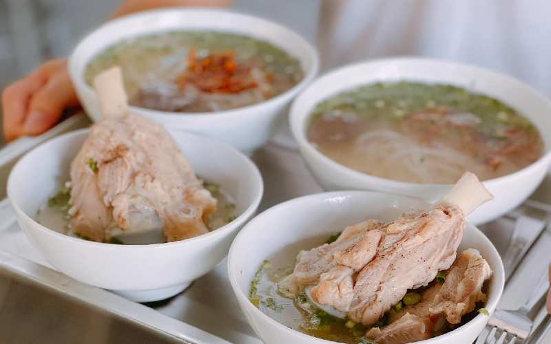 Review bánh canh cây Bùi Hữu Nghĩa đông khách Quận 5 6