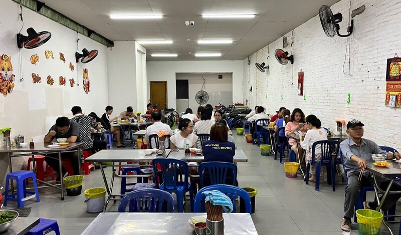 Bánh canh cua Tôn Thất Đạm, quán ngon quận 1 nức tiếng gần xa 6