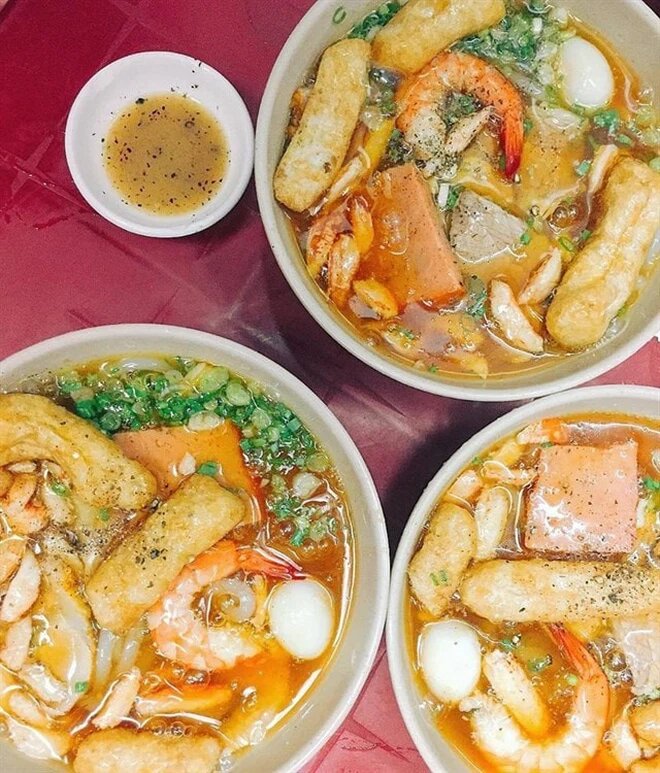 Bánh canh Long Hương - Say mê với vị nước lèo đậm đà, ngon hết sẩy 6