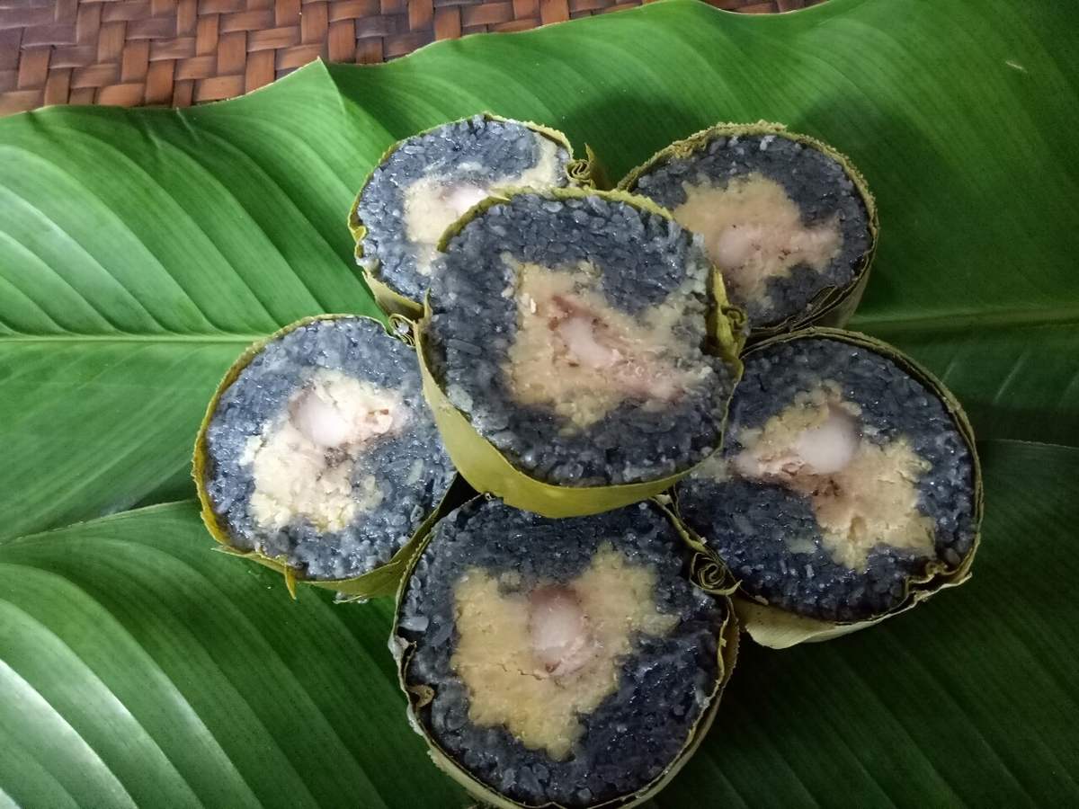 Bánh chưng đen Mường Lò - Đặc sản nổi tiếng của dân tộc người Thái 8