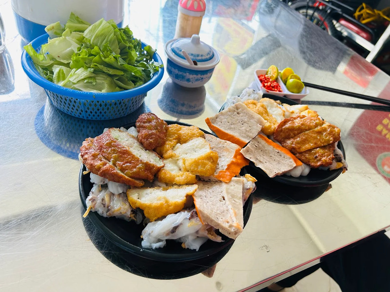Bánh cuốn chả mực Hạ Long - Món ăn gây thương nhớ của vùng đất mỏ 12