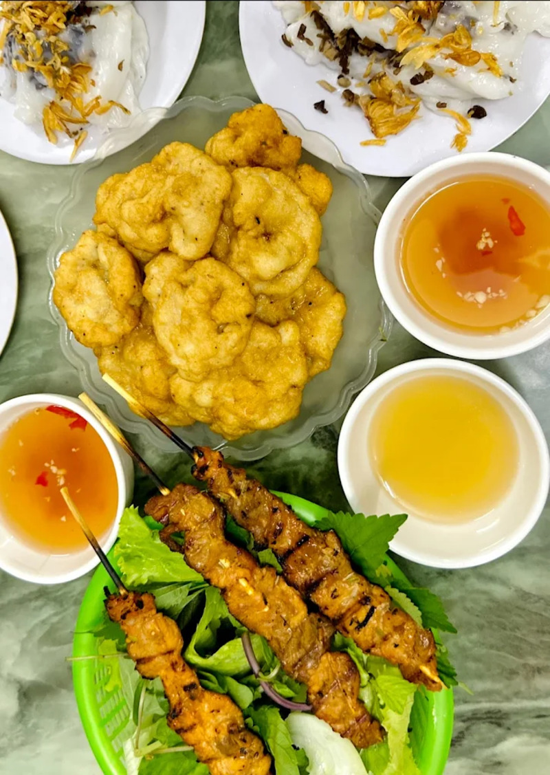Bánh cuốn chả mực Hạ Long - Món ăn gây thương nhớ của vùng đất mỏ 10
