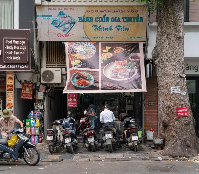 Bánh cuốn gia truyền Thanh Vân: Tinh hoa ẩm thực 4 đời đạt danh hiệu Michelin 9
