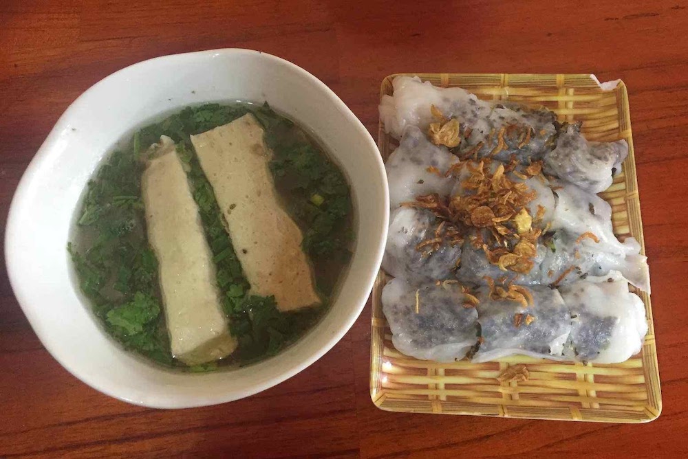 Bánh cuốn phố cổ Đồng Văn – Món ngon 4 mùa đến Hà Giang đều phải thử 3