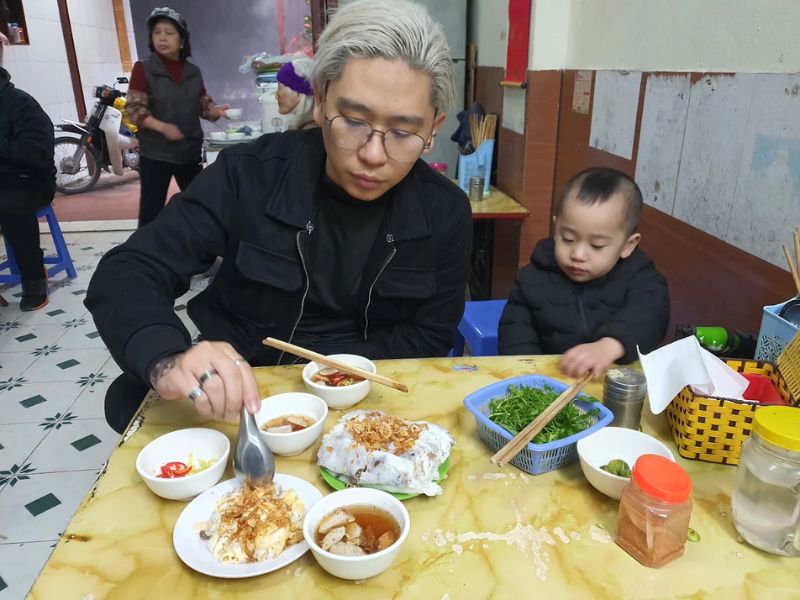 Bánh cuốn nóng Thụy Khuê chỉ 15.000 đồng, vị xưa vẫn còn sau 70 năm 6