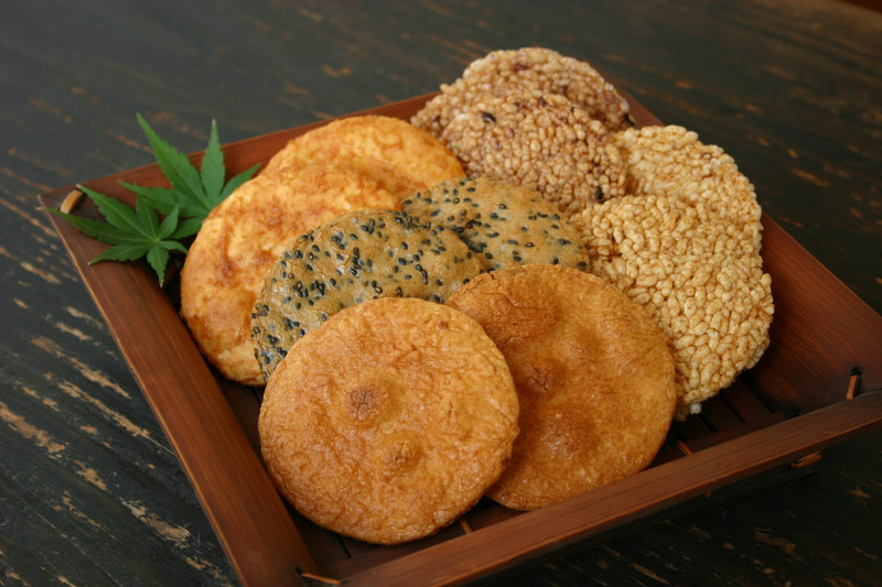 Bánh gạo Senbei Nhật Bản: Nguồn gốc, hương vị và cách làm đơn giản 2
