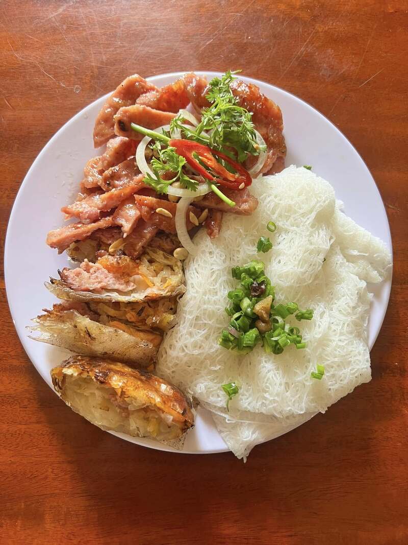 Thưởng thức bánh hỏi An Nhứt, đặc sản nức tiếng Vũng Tàu 5