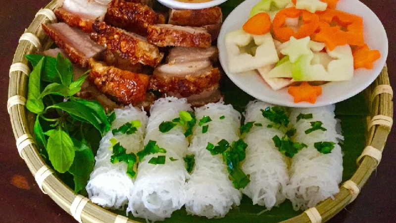 Bánh hỏi heo quay Sài Gòn: Top 8 địa chỉ ngon và giá hợp lý 7