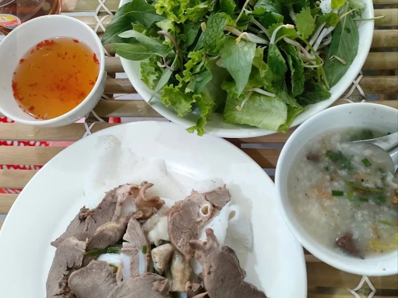 10 quán bánh hỏi lòng heo ngon chuẩn vị, giá rẻ ở TP.HCM 6