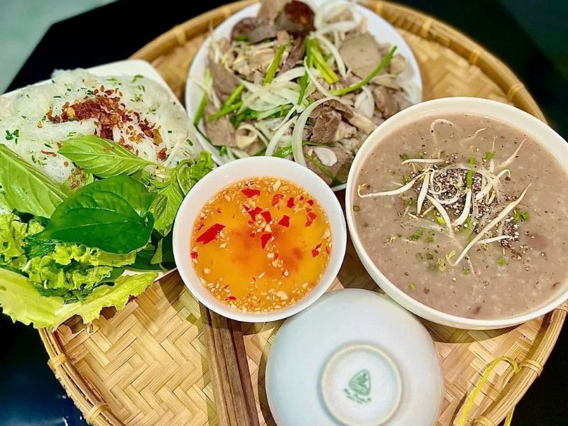 10 quán bánh hỏi lòng heo ngon chuẩn vị, giá rẻ ở TP.HCM 7
