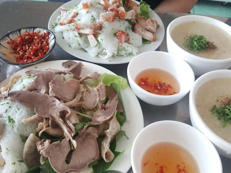 10 quán bánh hỏi lòng heo ngon chuẩn vị, giá rẻ ở TP.HCM 2