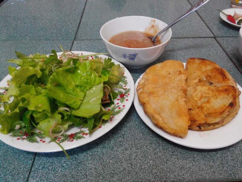 Bánh khoái Quảng Trị, hương vị bánh giòn nước lèo độc đáo 6