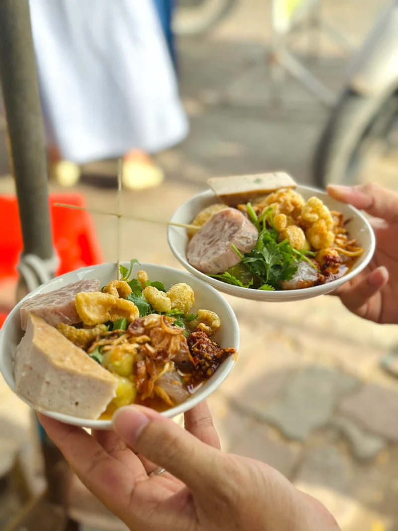 Review bánh lọc Dì Huệ Đào Tấn, món ăn xứ Huế khiến ai cũng quay lại 8