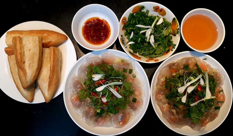 Khám phá món bánh mì bột lọc độc đáo của người dân miền Trung 4