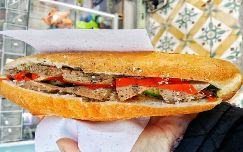 Top 15 quán bánh mì Đà Nẵng ngon nức tiếng 3