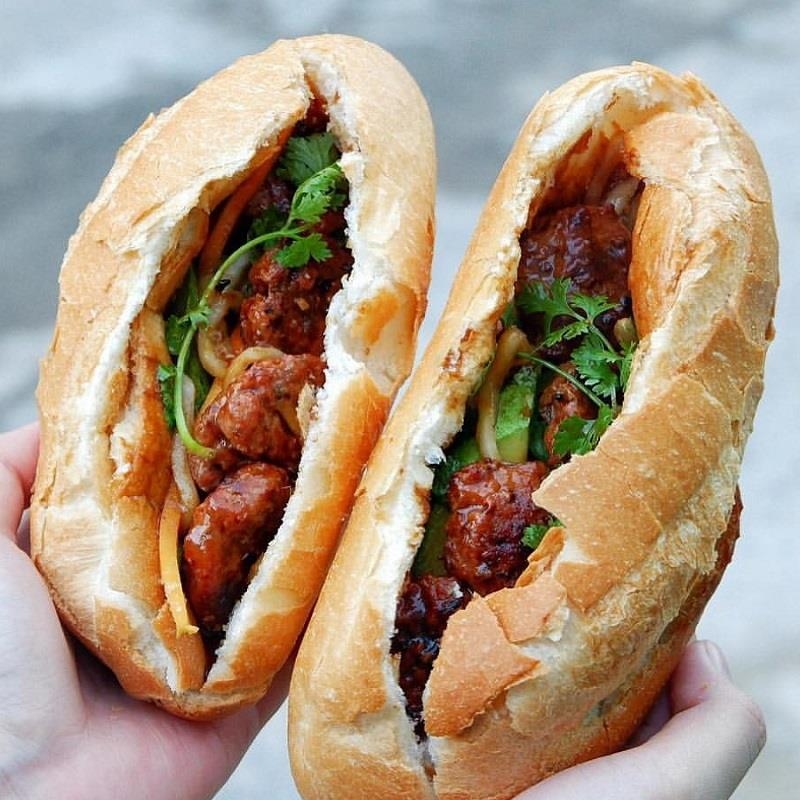 Top 15 quán bánh mì Hà Nội chuẩn vị phố cổ được yêu thích 3