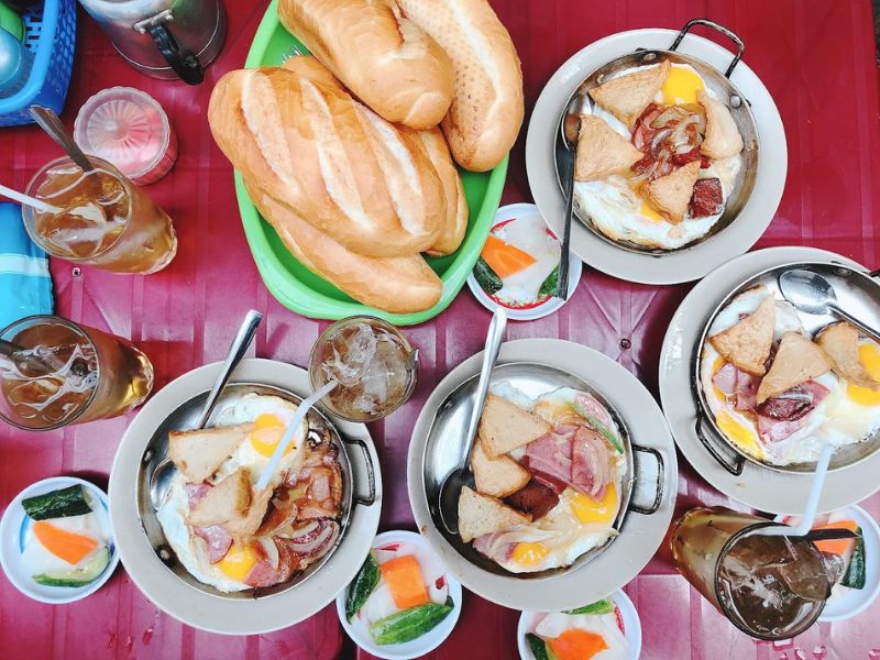 Review bánh mì Hòa Mã: Hương vị Sài Gòn xưa qua gần 70 năm 6